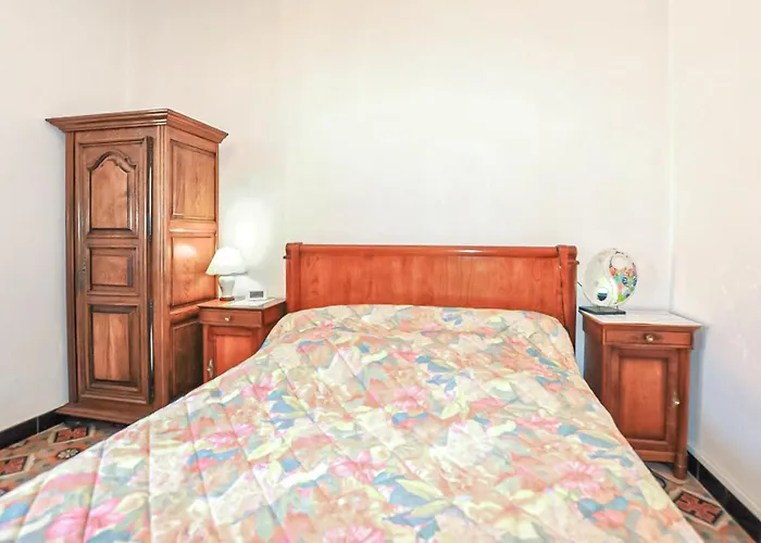 2 Bedroom In - Flp294